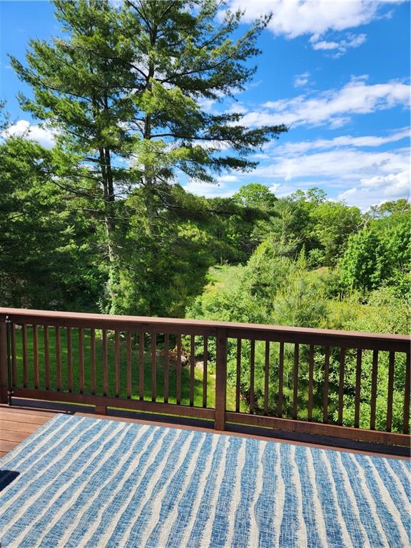 29 Wooded Grove Circle, South Kingstown