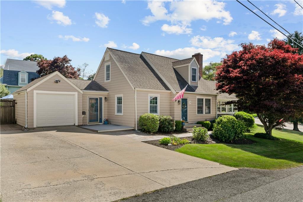 9 Pocasset Avenue, Tiverton, RI 02878 MLS 1361508 Lila Delman