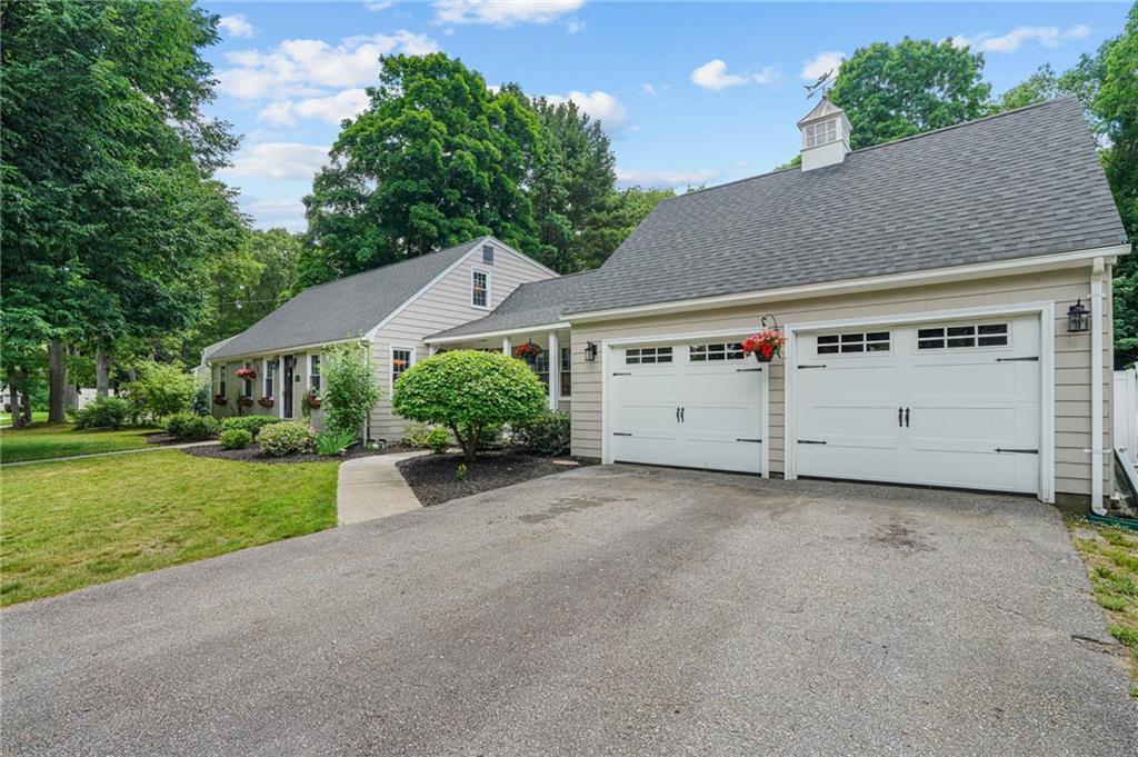 132 Pinecrest Drive, North Kingstown