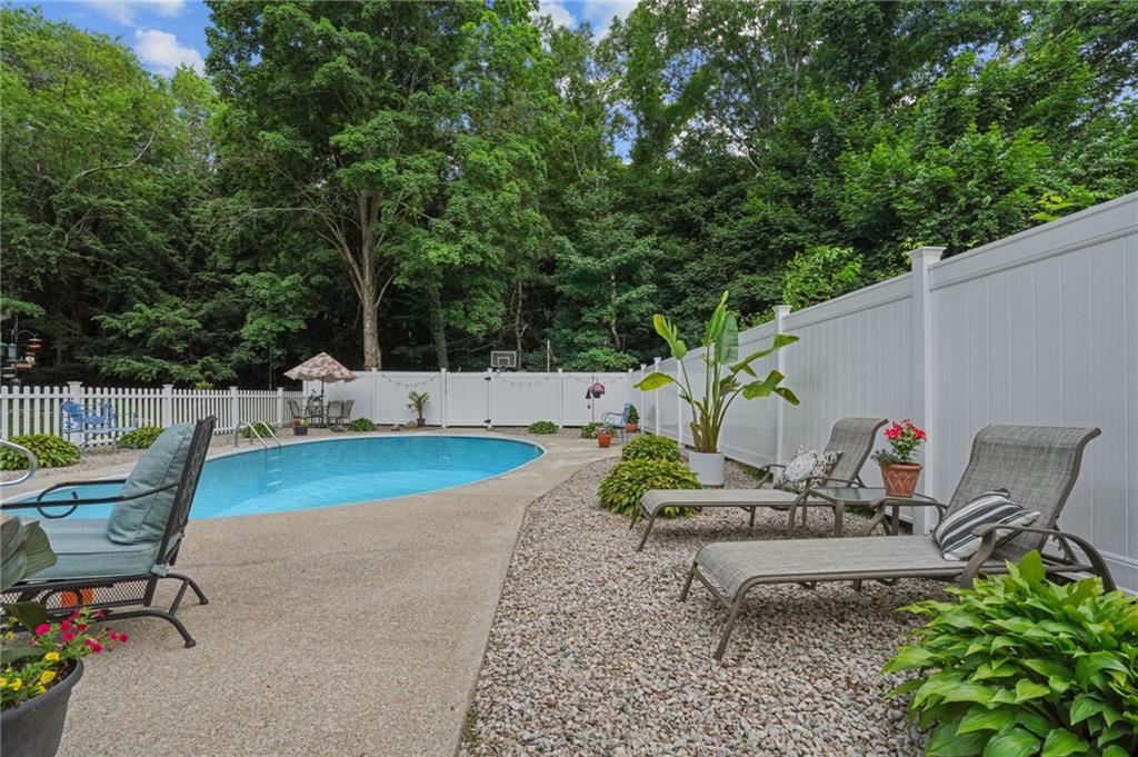 132 Pinecrest Drive, North Kingstown