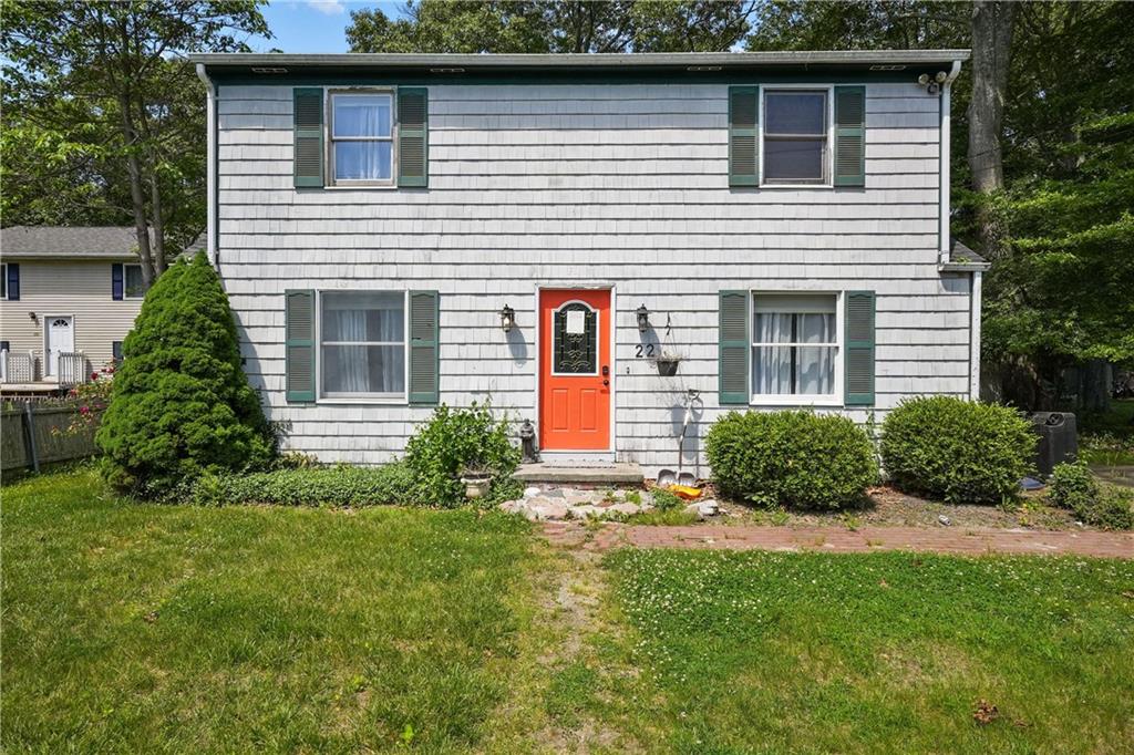 22 Huckleberry Trail, Narragansett