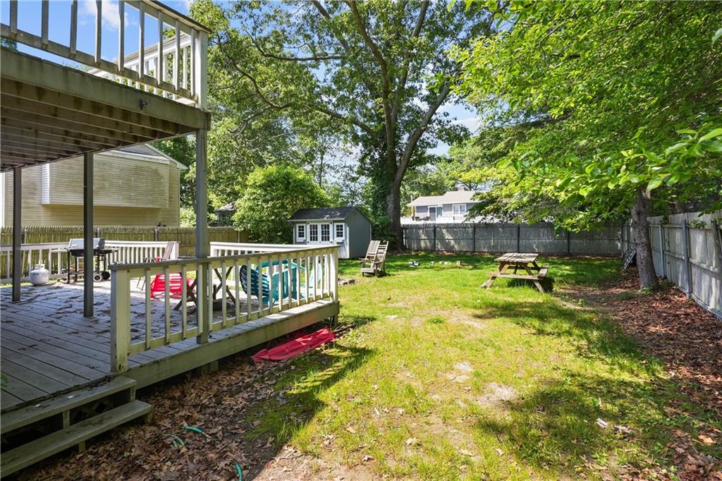 22 Huckleberry Trail, Narragansett