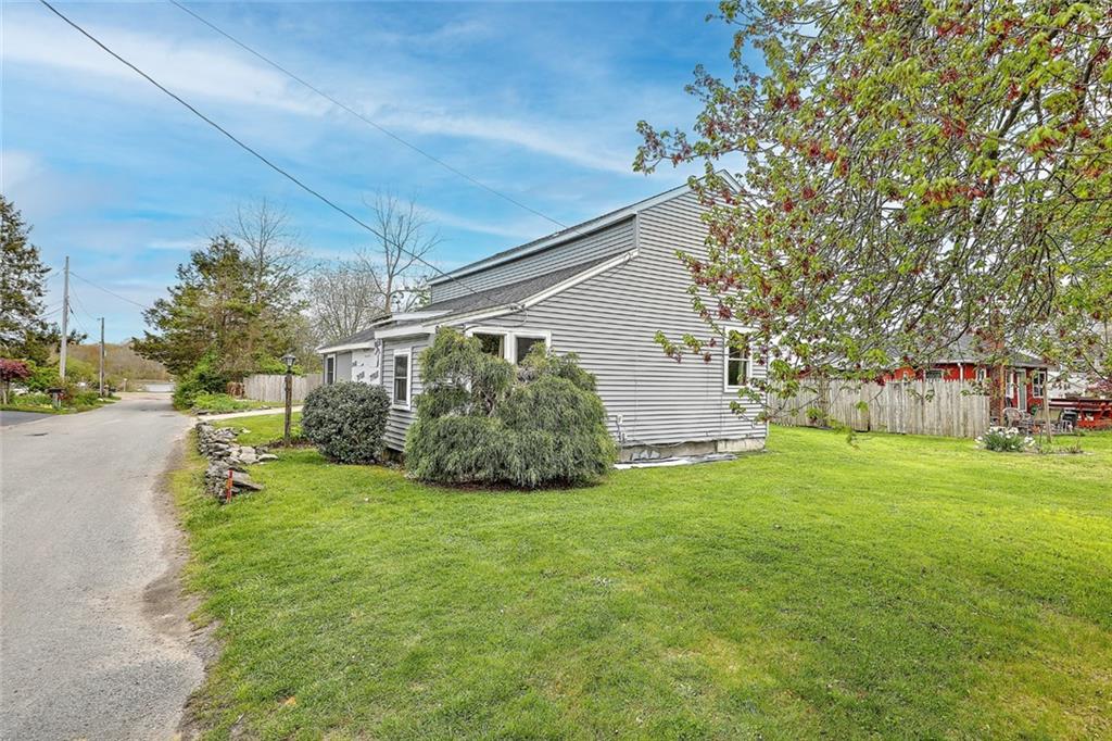 25 Mitchell Avenue, South Kingstown