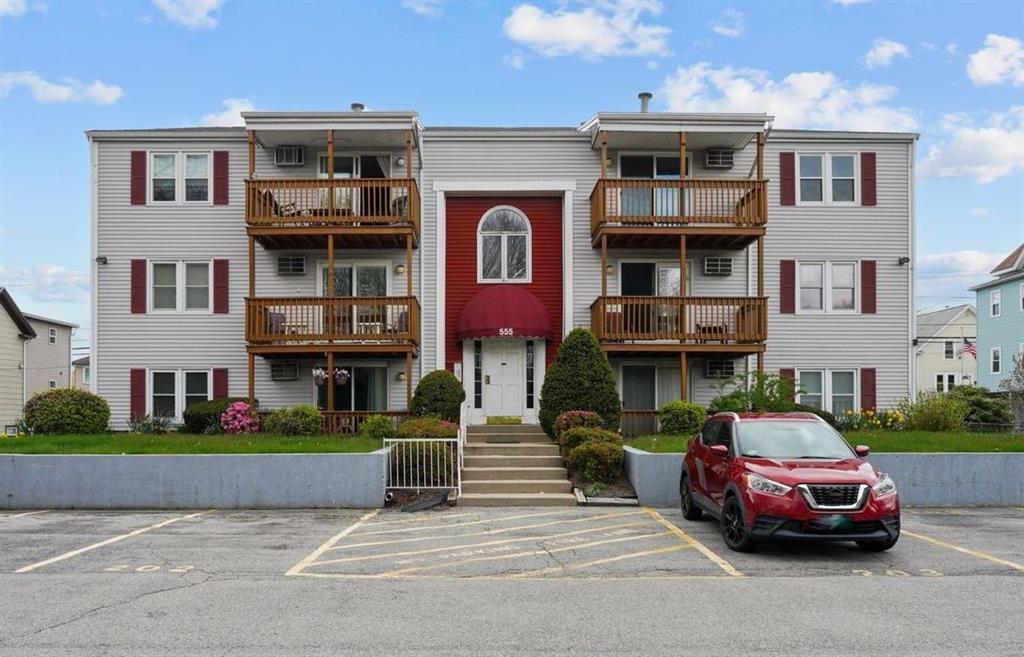 555 Diamond Hill Road, Unit#303, Woonsocket