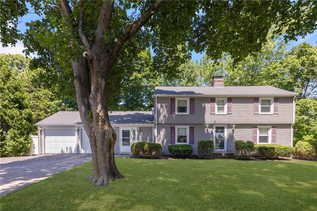 11 Apple Tree Court, North Kingstown