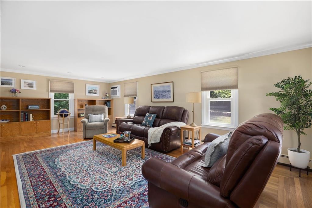 11 Apple Tree Court, North Kingstown