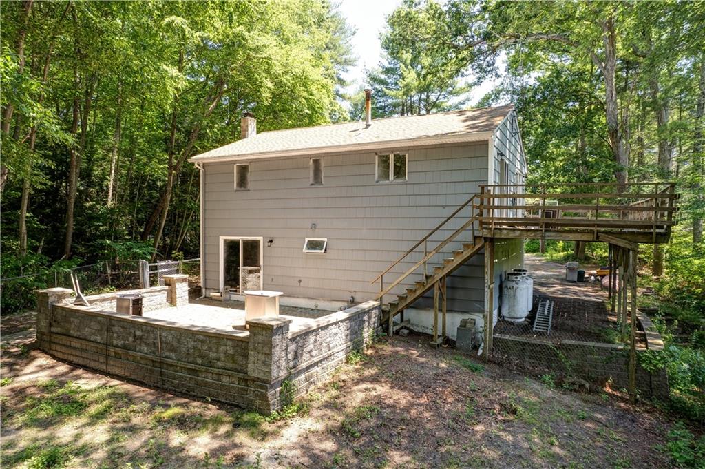 201 Indian Trail, Glocester