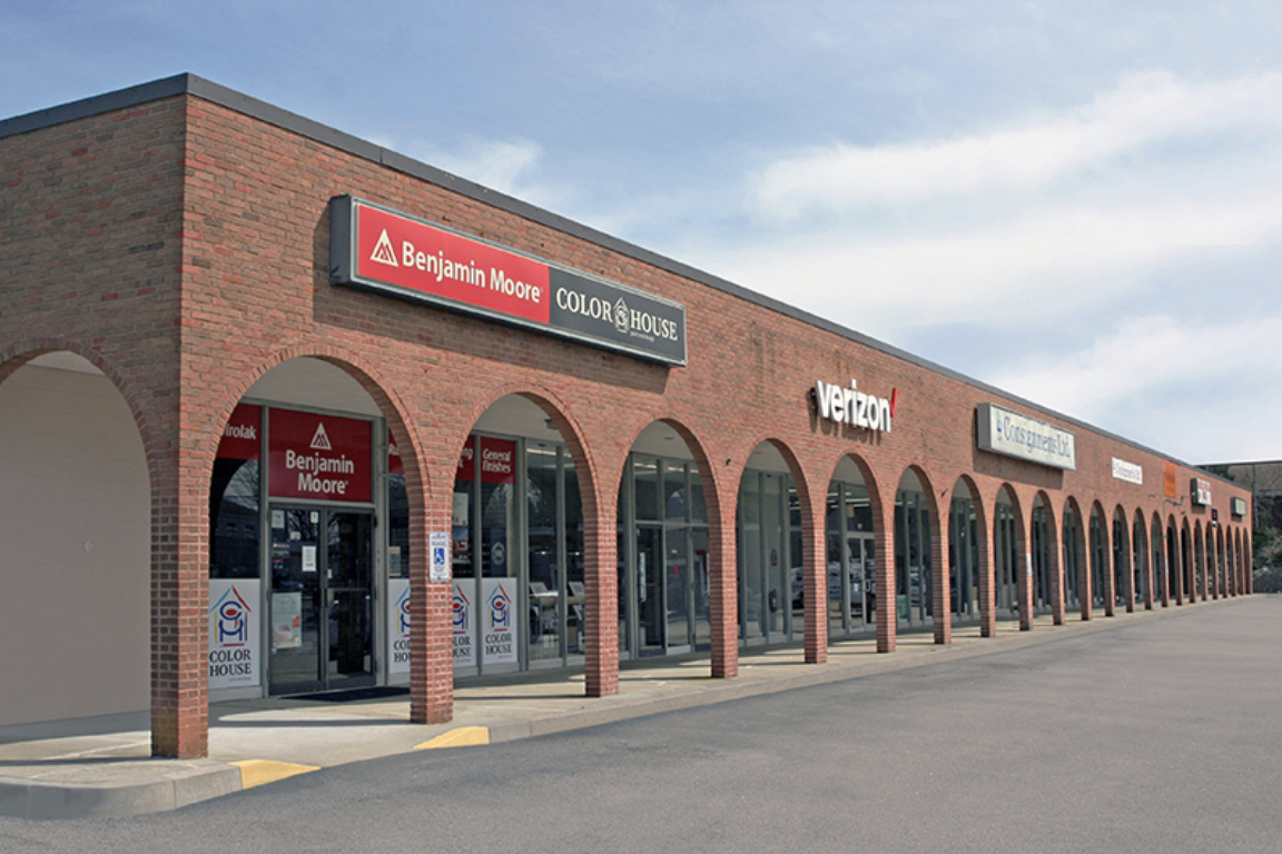 Arakelian of Lila Delman Compass sells 19,900 s/f Maine’s Shopping Center for $3 million