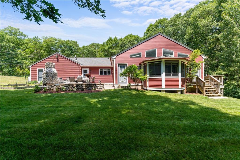 1349 Maple Valley Road, Coventry