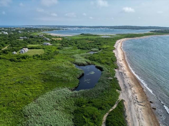 721 Corn Neck Road, Block Island