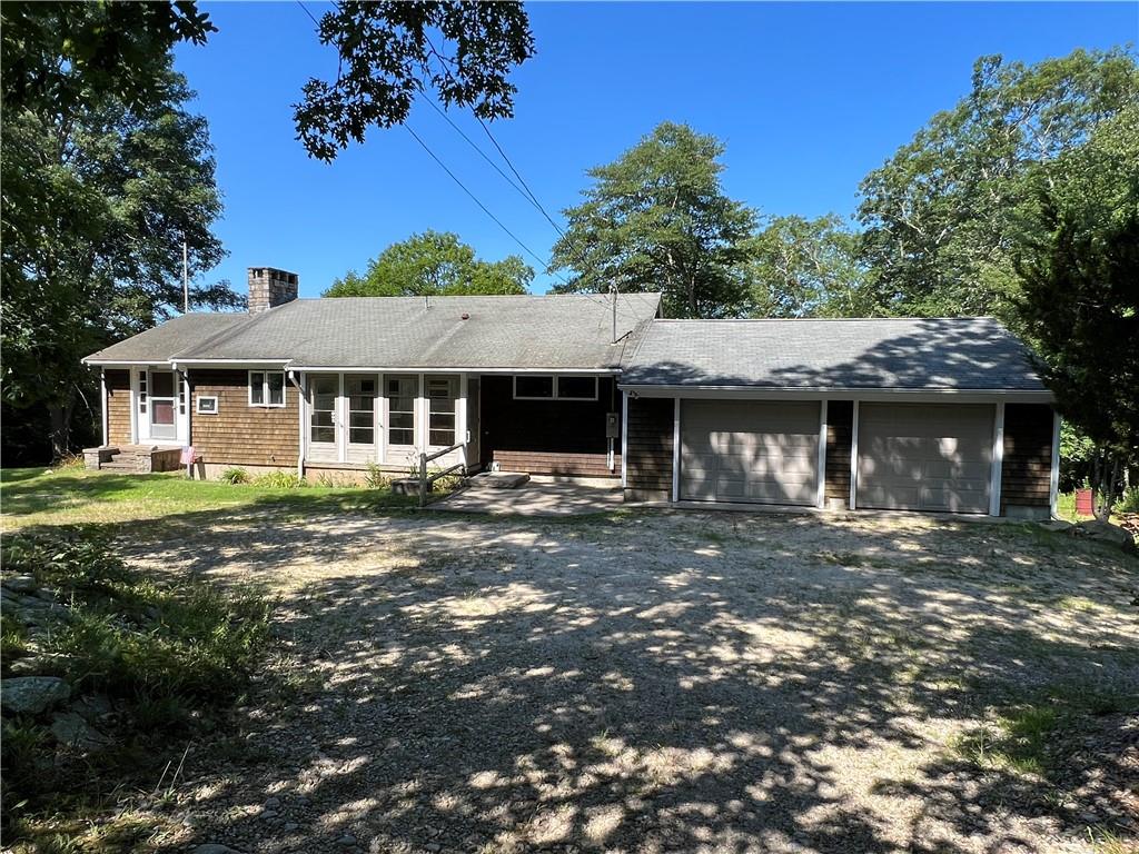 1696 Ministerial Road, South Kingstown