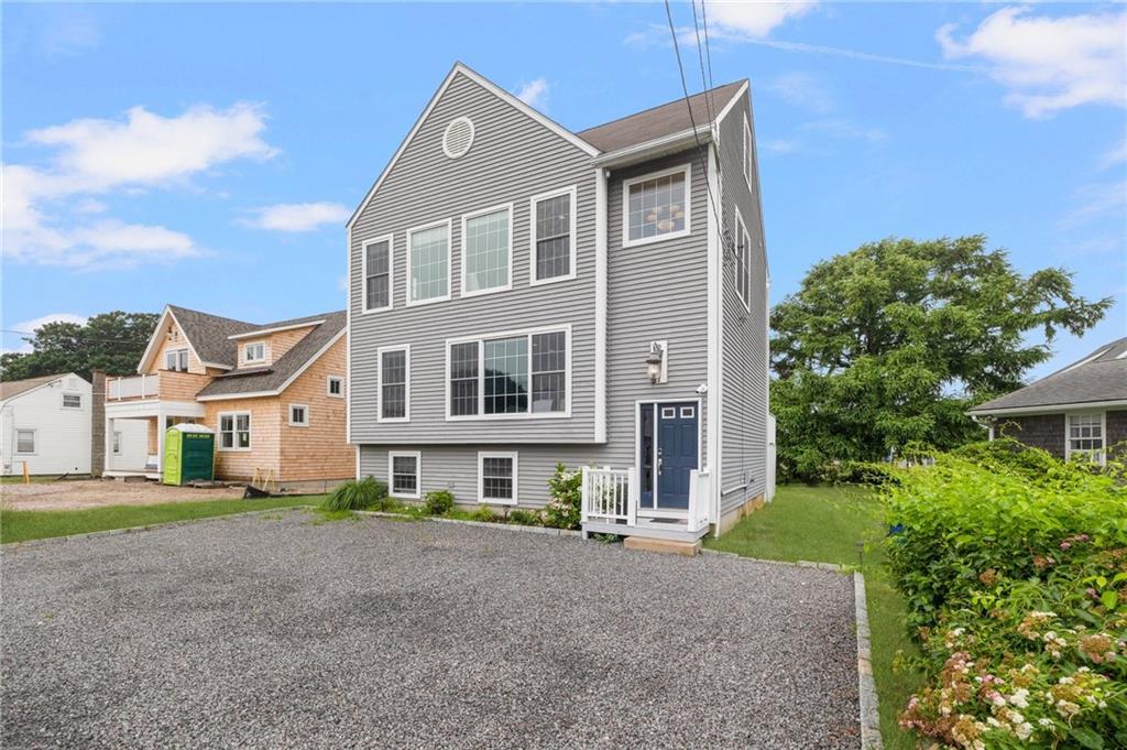 92 Holden Road, South Kingstown