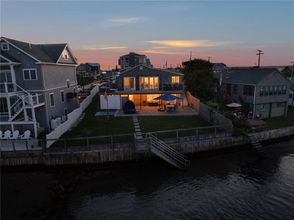 11 Beach Row, Narragansett