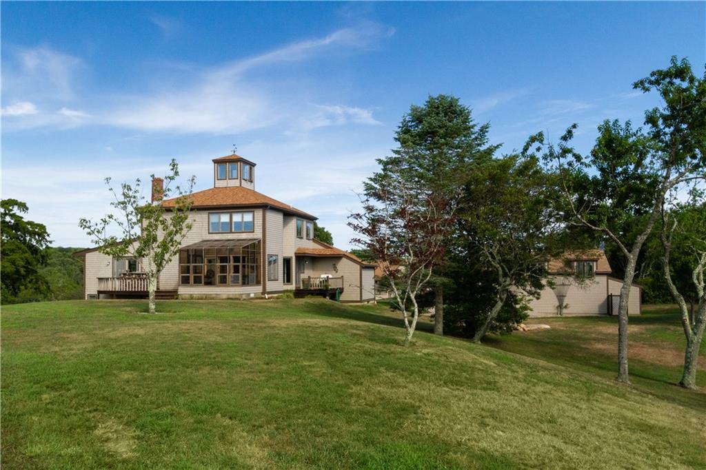 1501 - & 1551 Beacon Hill Road, Block Island