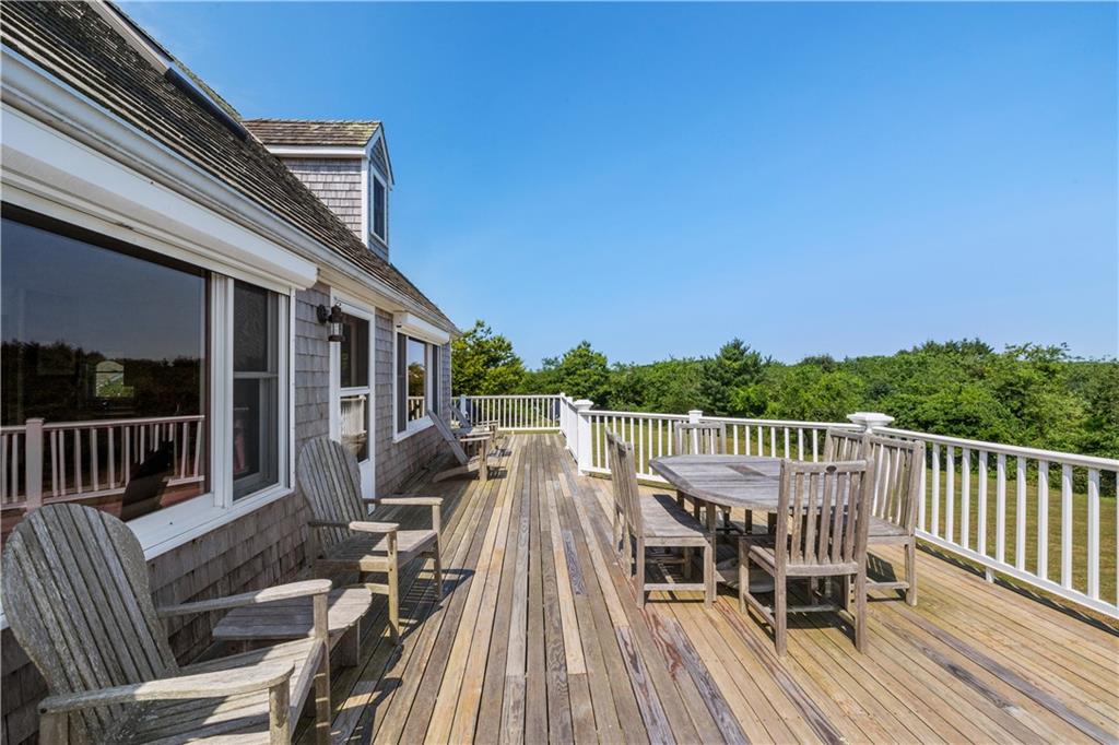 1090 Old Mill Road, Block Island