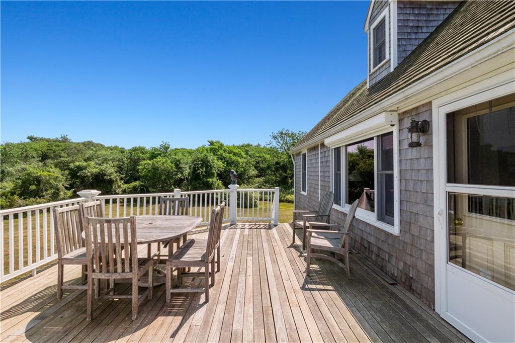 1090 Old Mill Road, Block Island