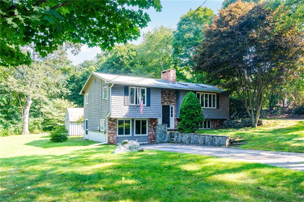 46 Old Mountain Road, South Kingstown