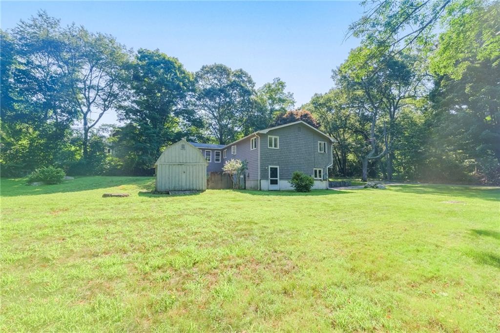 46 Old Mountain Road, South Kingstown