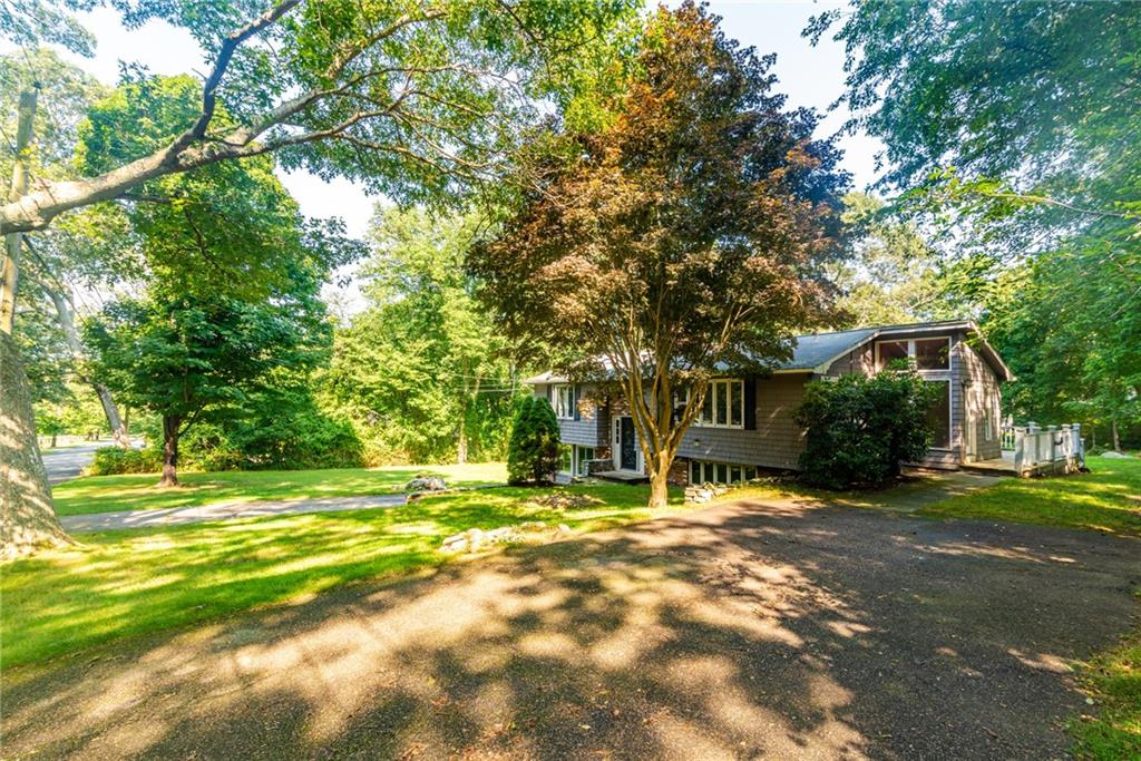 46 Old Mountain Road, South Kingstown