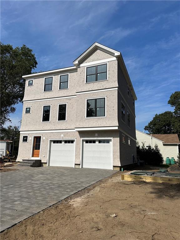 106 Winchester Drive, South Kingstown