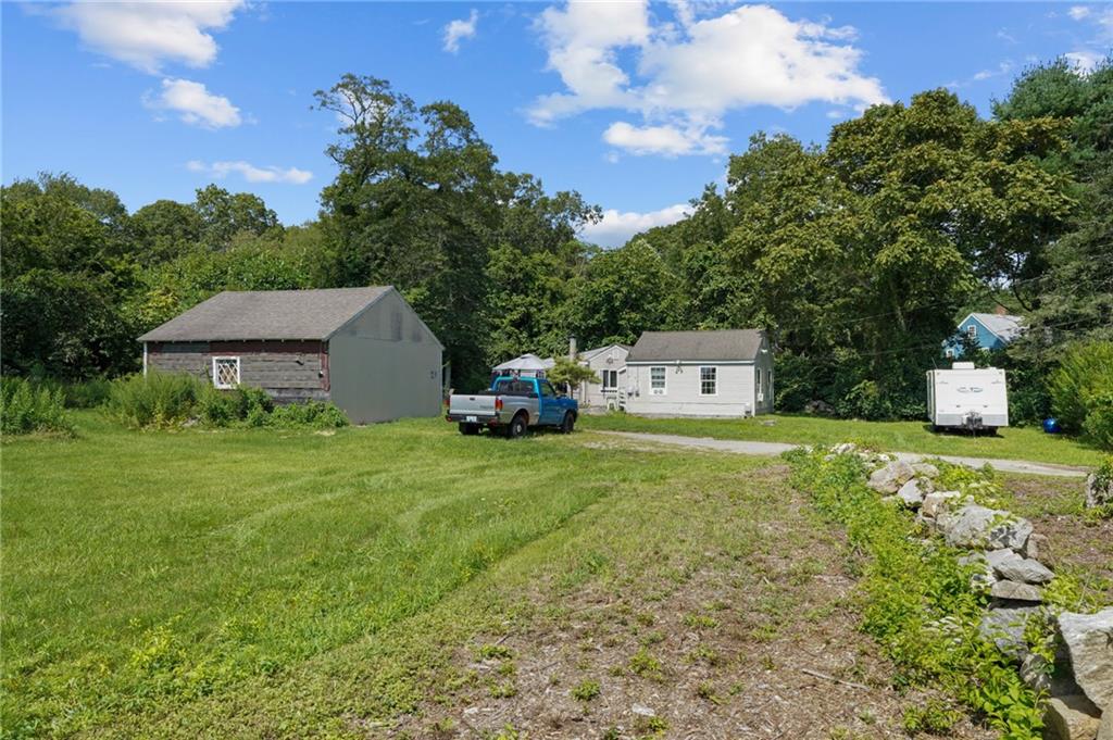 3835 Old Post Road, Charlestown