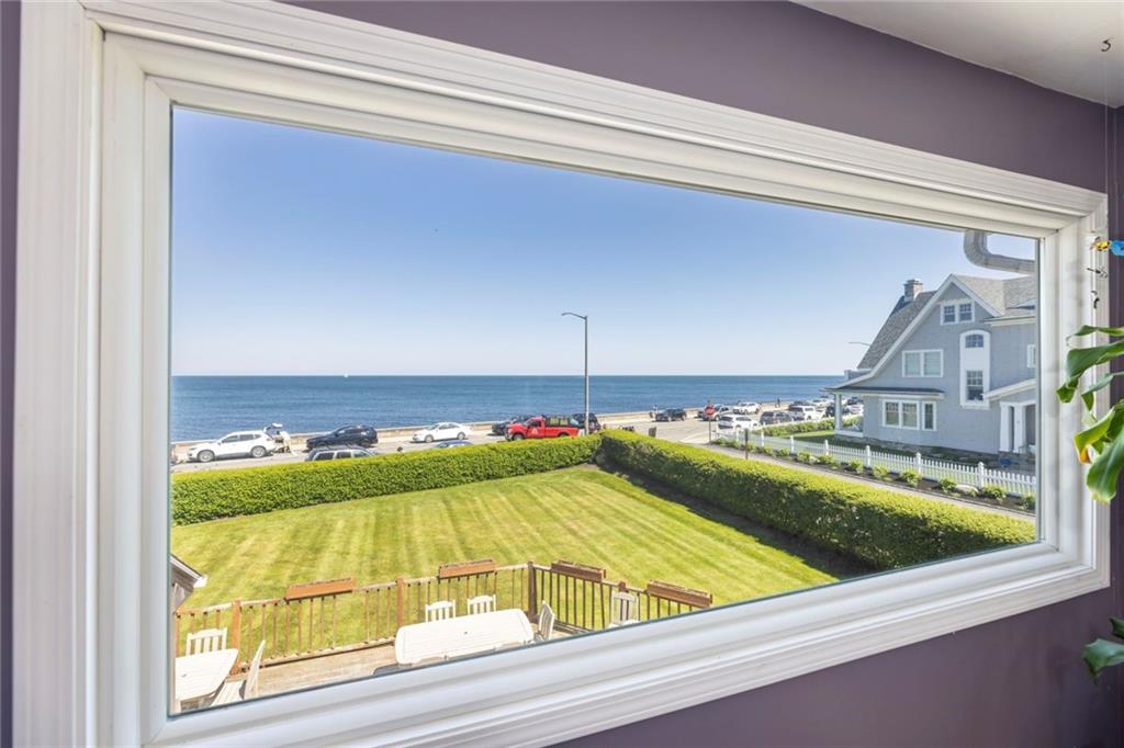 121 Ocean Road, Narragansett