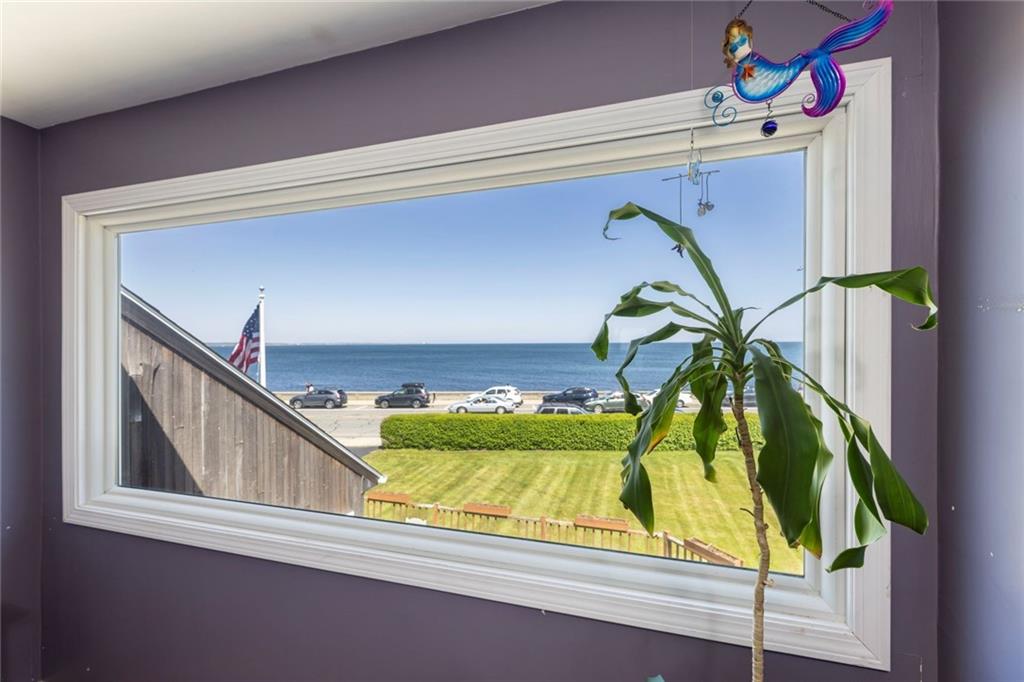 121 Ocean Road, Narragansett