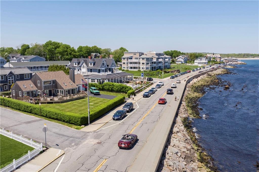 121 Ocean Road, Narragansett