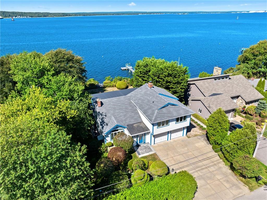 161 Seaside Drive, Jamestown