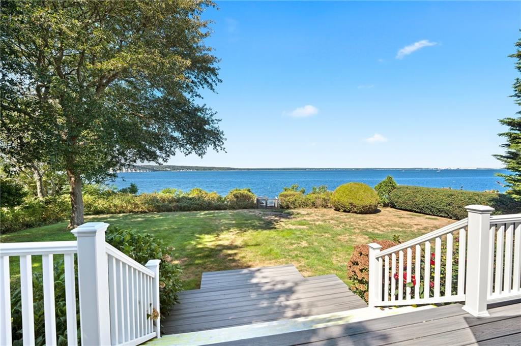 161 Seaside Drive, Jamestown