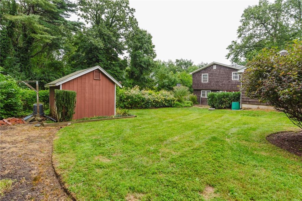 21 Hiller Drive, Seekonk