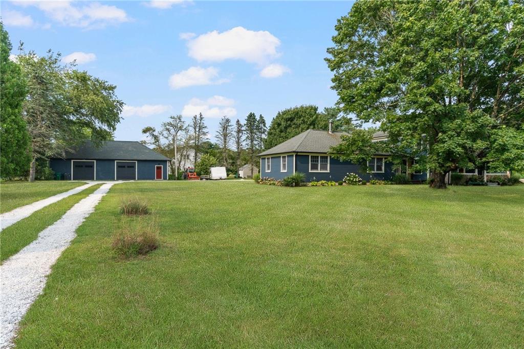 1157 Tuckertown Road, South Kingstown