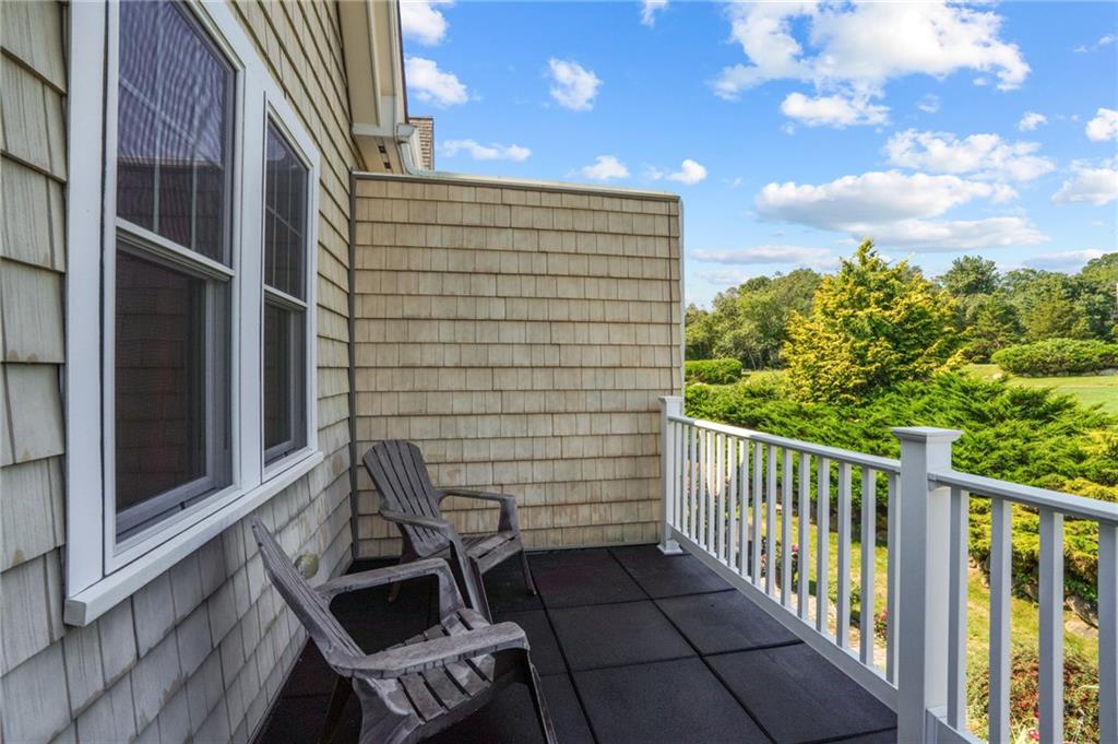 4 Spy Glass Circle, Unit#b, Hopkinton