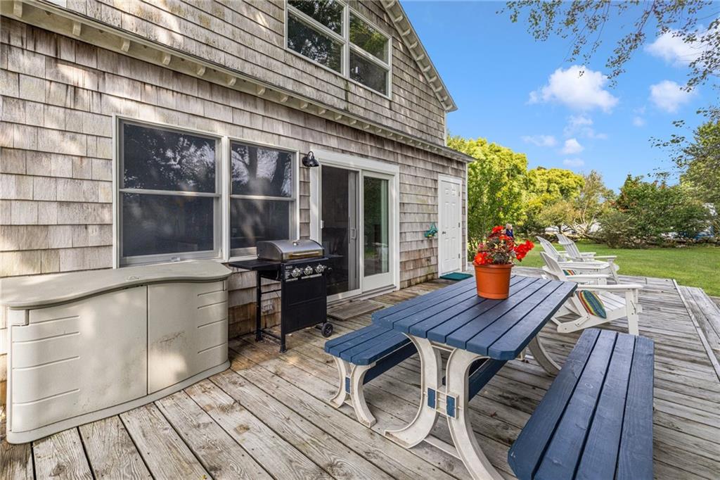 703 Corn Neck Road, Block Island