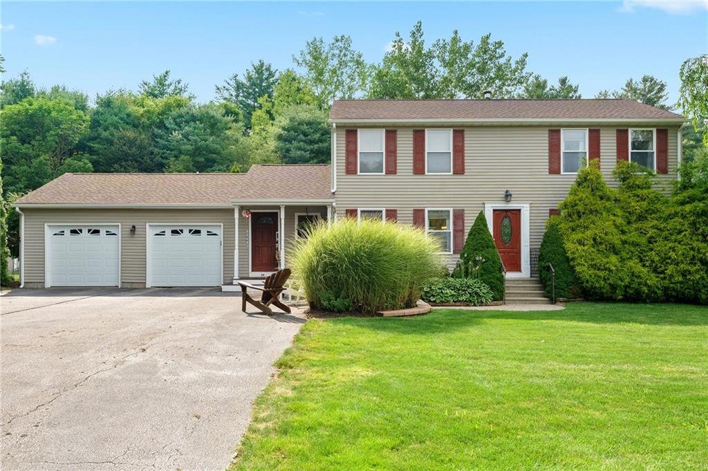 66 Hidden Lake Drive, North Kingstown