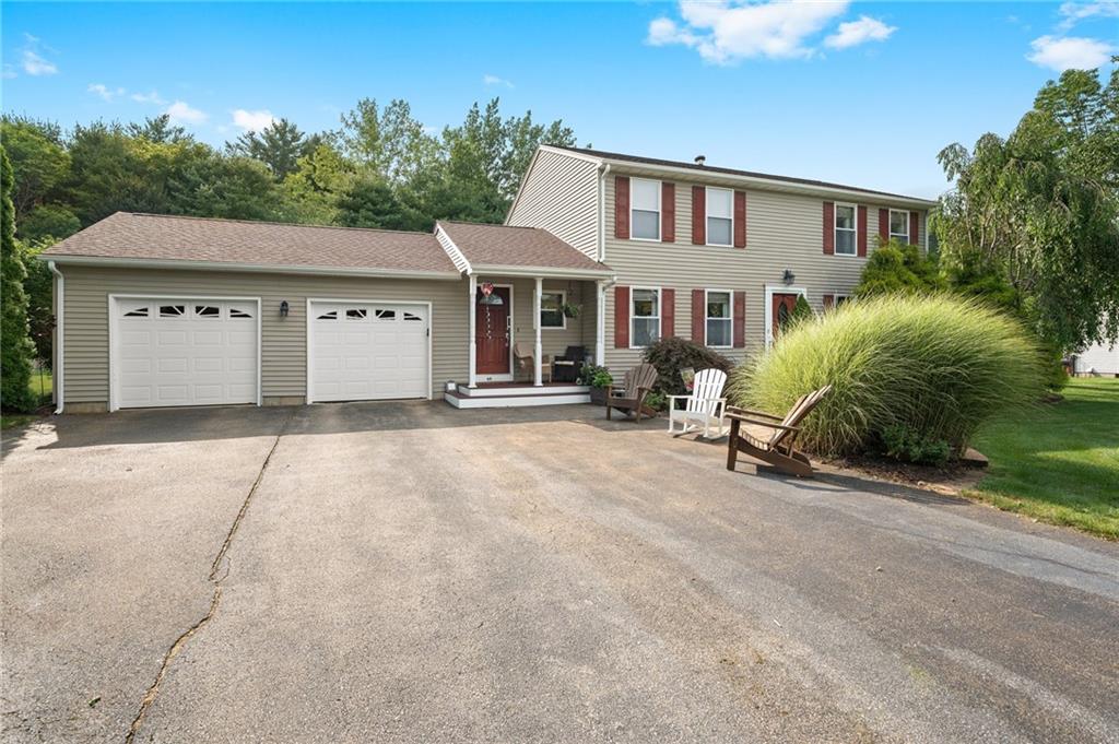 66 Hidden Lake Drive, North Kingstown