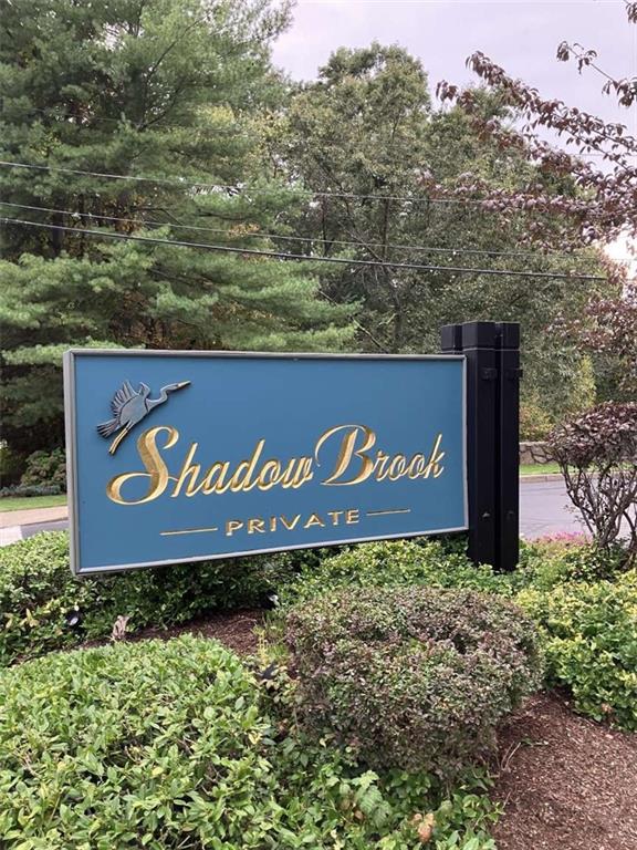 11 Shadow Brook Lane, Unit#e, Smithfield