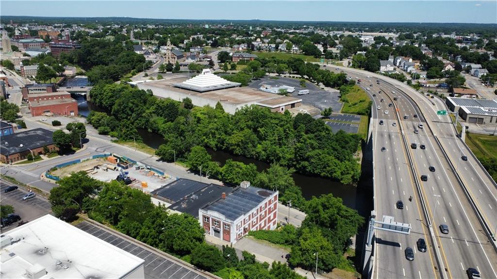 92 Pleasant Street, Pawtucket