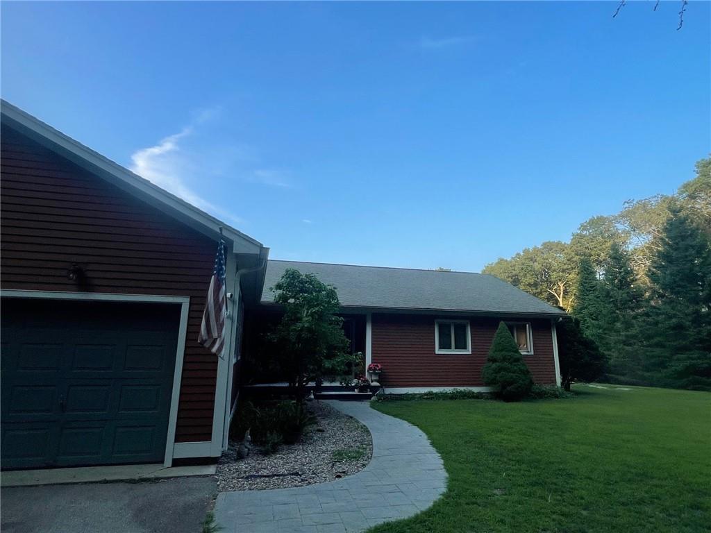 527 Hatchery Road, North Kingstown