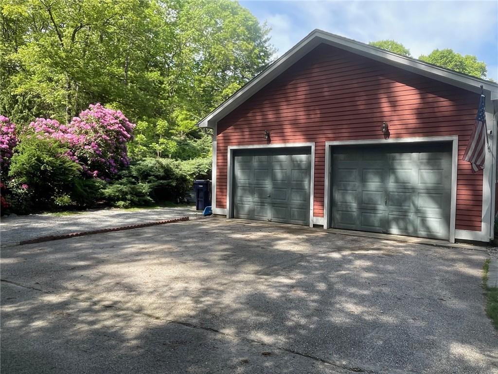 527 Hatchery Road, North Kingstown