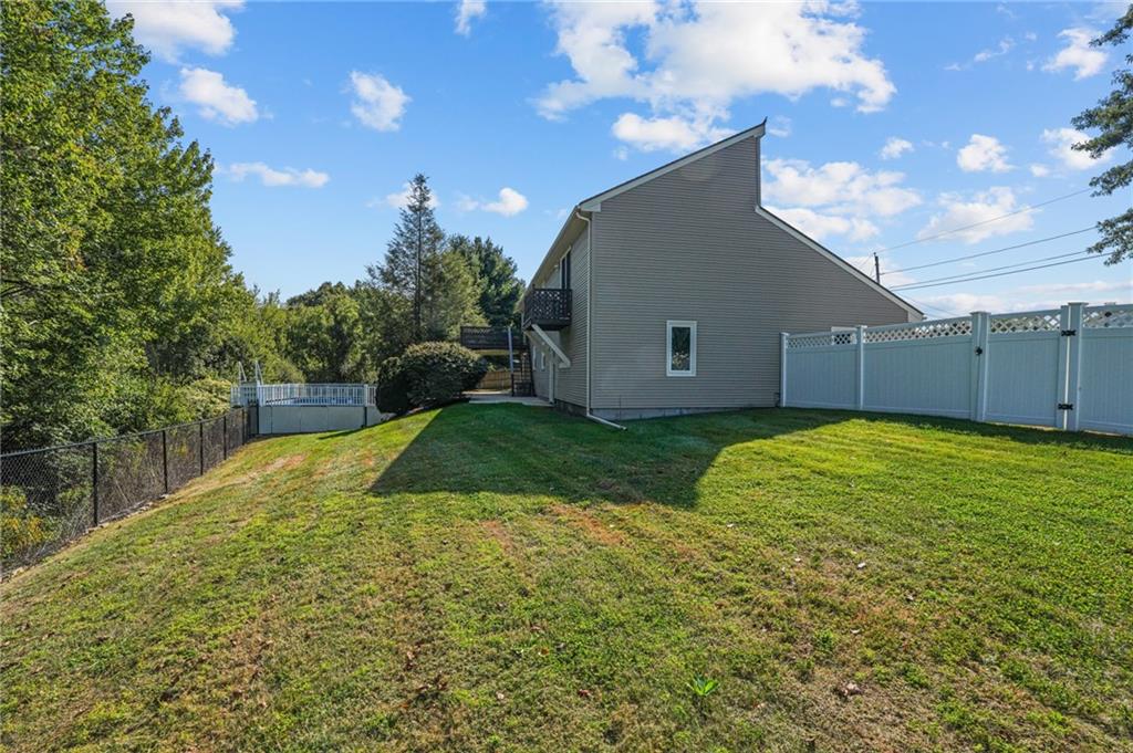 89 Blacksmith Road, Seekonk