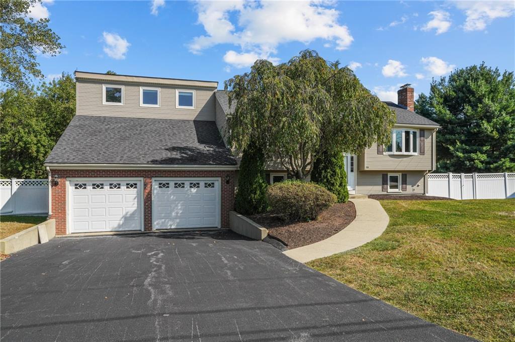 89 Blacksmith Road, Seekonk