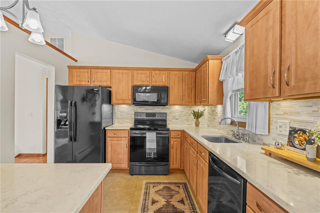 89 Blacksmith Road, Seekonk