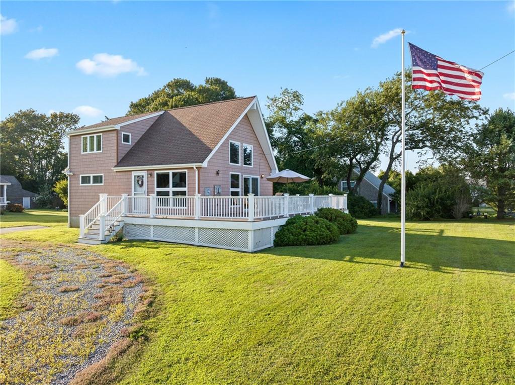 138 Lake Avenue, South Kingstown