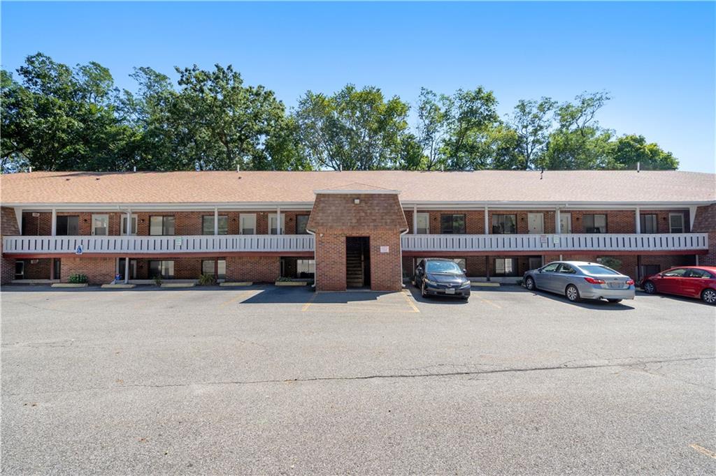 569 Smithfield Road, Unit#8, North Providence