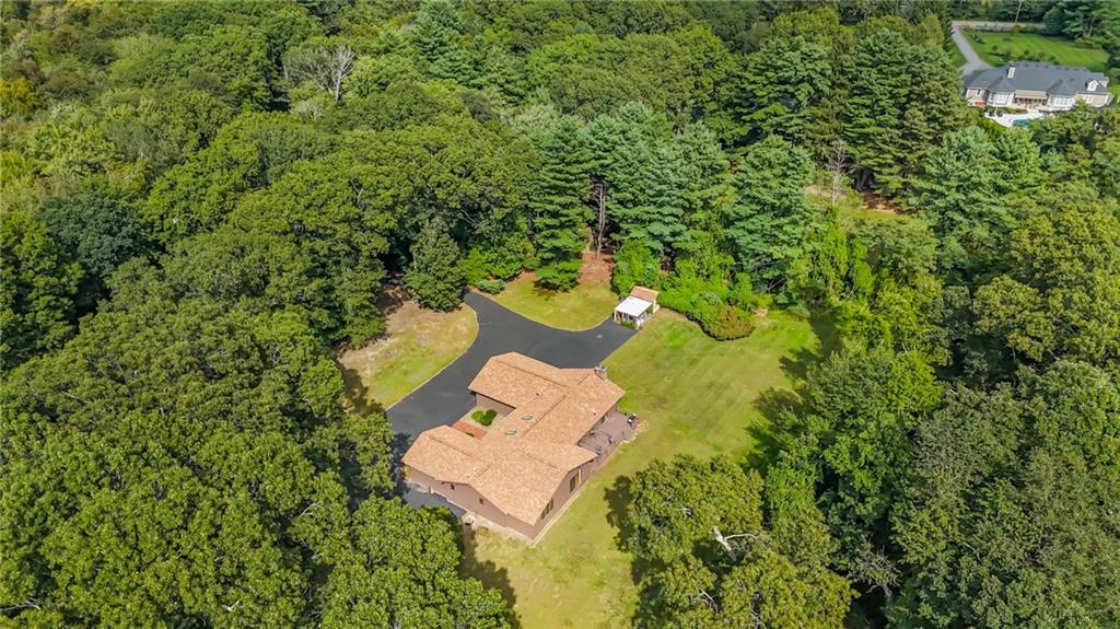 90 Chimney Rock Drive, North Kingstown