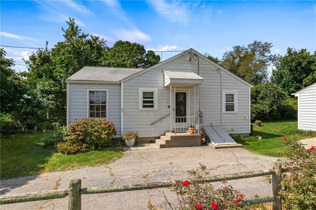 257 Foddering Farm Road, Narragansett