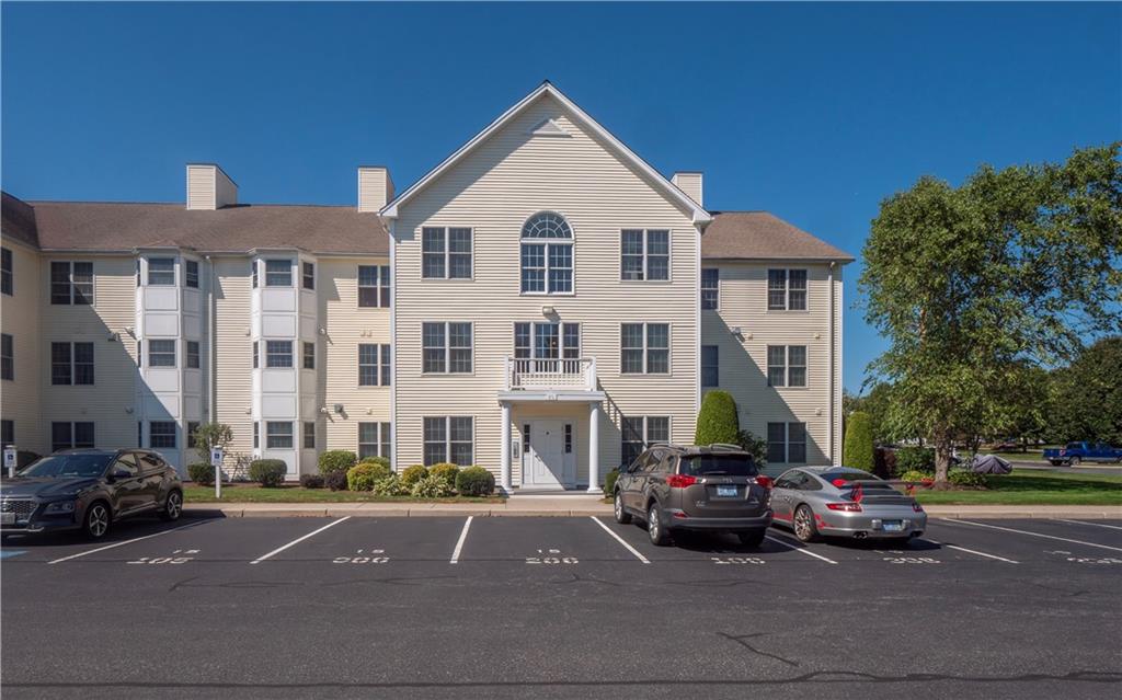 15 Saw Mill Drive, Unit#205, North Kingstown