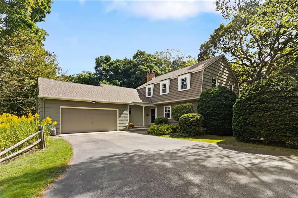 29 Oakwoods Drive, South Kingstown