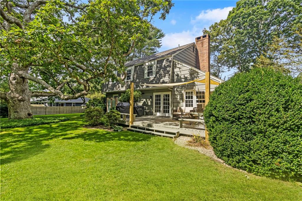 29 Oakwoods Drive, South Kingstown